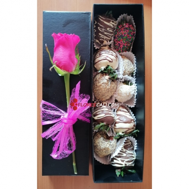 Caja de fresas con chocolate en cali