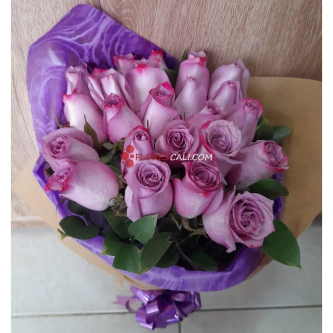 Bouquet x24 rosas mora en leche, ramos de flores para regalar