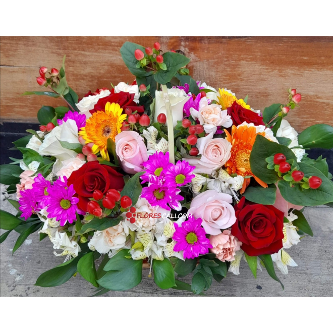 Canasta de flores surtidas en cali