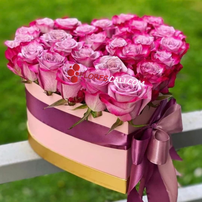 Corazón de rosas mora en leche en cali