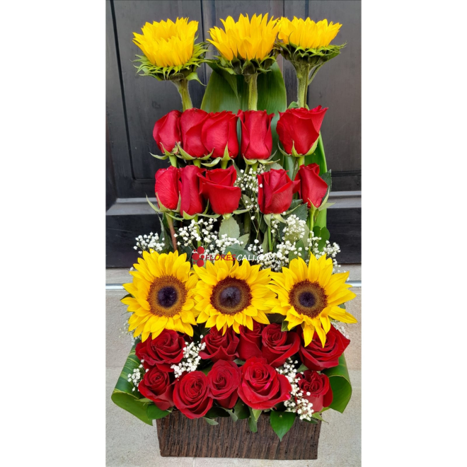 Arreglo alto lineal rosas y girasoles en cali