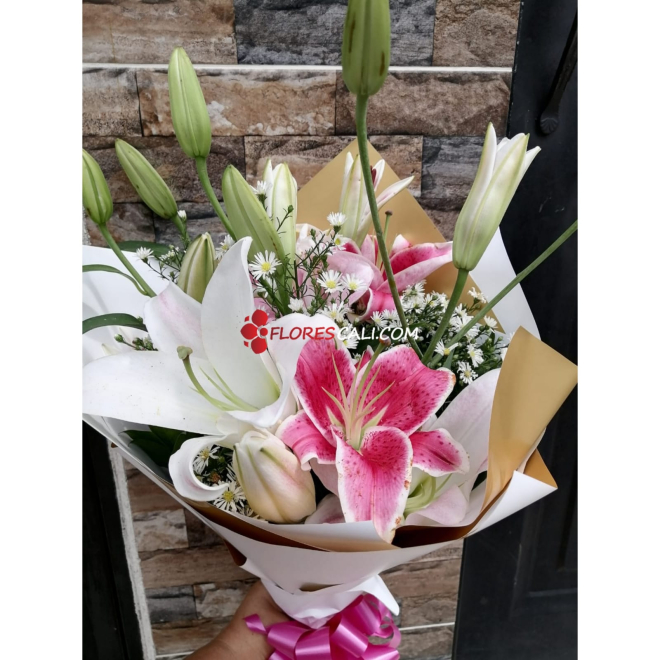 Bouquet de lirios flores en cali