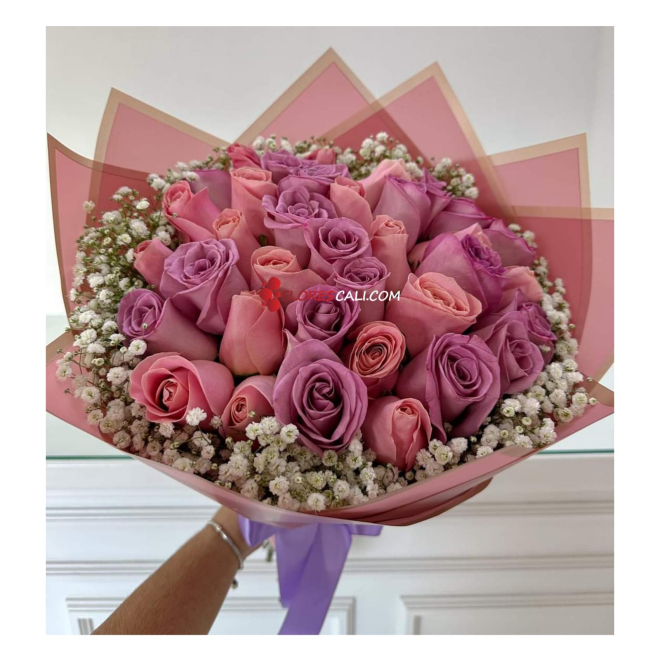 Bouquet rosado y lila con perla floristerias en cali