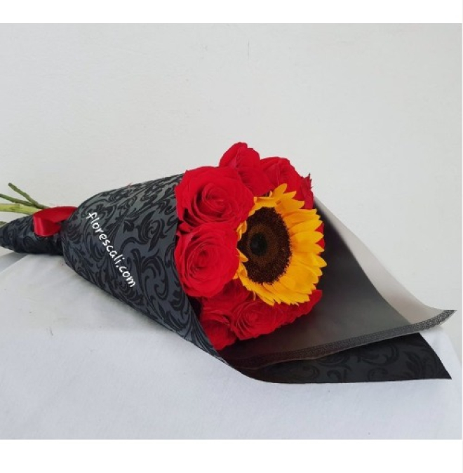 Bouquet floral corporativo dia de la mujer cali