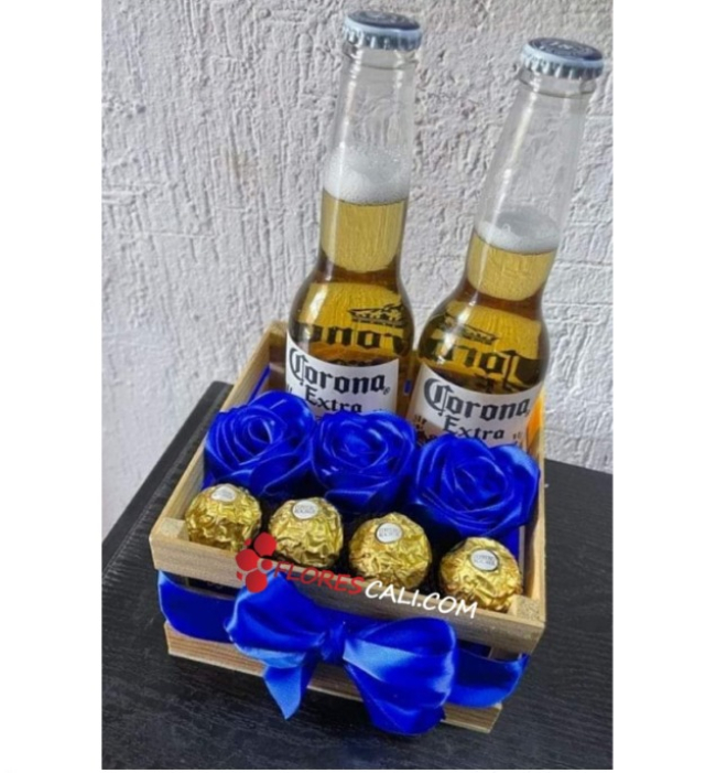 Detalle de rosas azules dia del hombre en cali