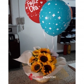 Arreglo de girasoles y globos en Cali