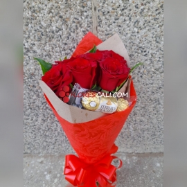 Bouquet x6 rosas y chocolate ferrero para Mama 