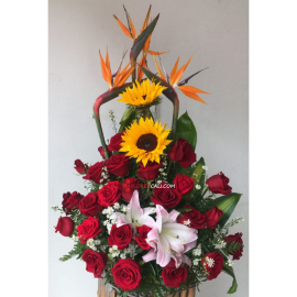 Arreglo lirios, girasoles y rosas