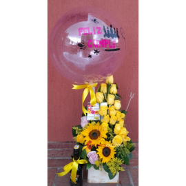 Arreglo de flores con rosas amarillas y Bayleis en cali