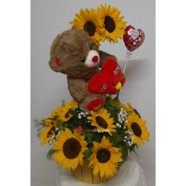 Arreglo de girasoles y peluche en cali