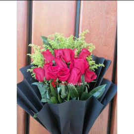 Bouquet rosa roja con cartulina en cali